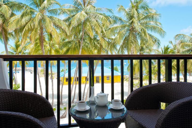 Crystal Sands Beach Hotel At مافوشي المظهر الخارجي الصورة